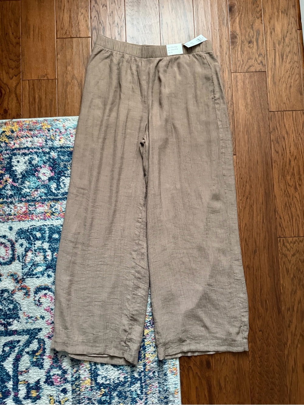 NWT Abercrombie & Fitch High Rise Flowy Pants size Large Long